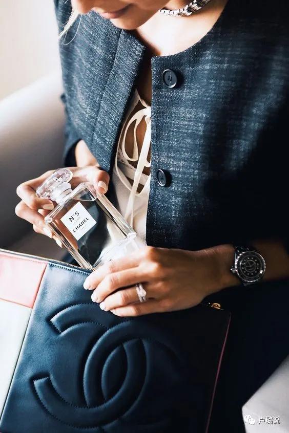 让我爱不释手的4瓶香水，第1瓶是1986年我爸买的