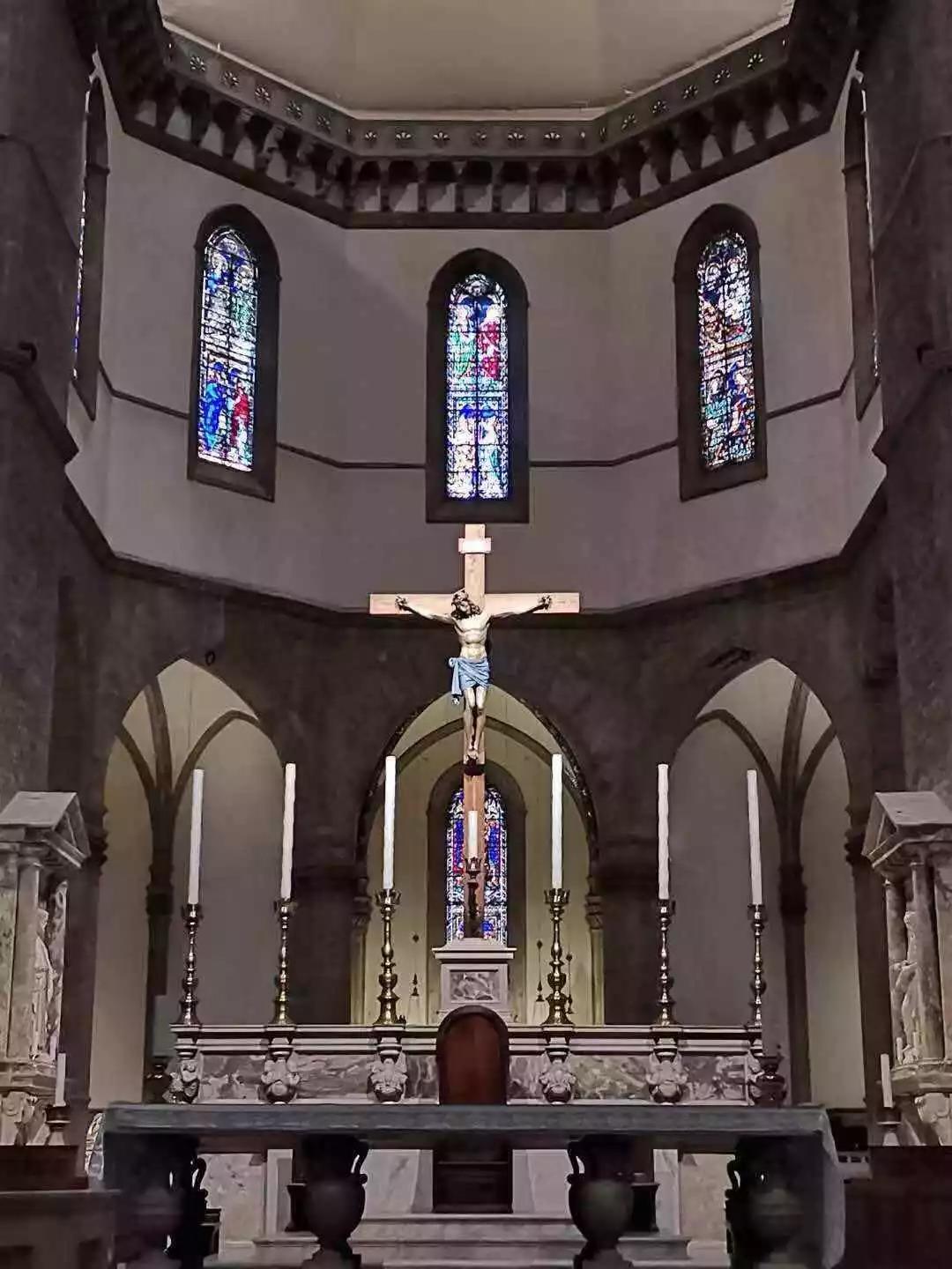 意大利美术留学费用高吗,意大利美术学院和综合大学哪个好