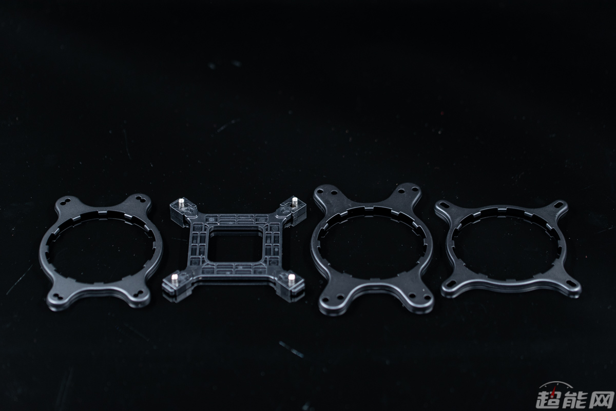 技嘉360水冷对比评测,技嘉水雕360水冷2代和一代的区别