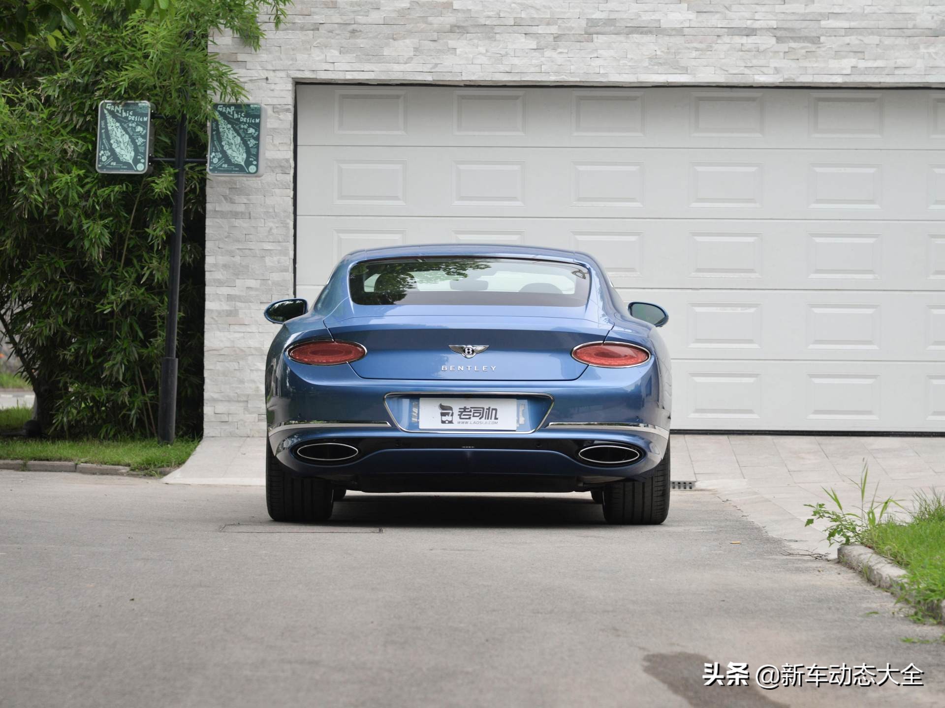 宾利欧陆2011款supersport敞篷版6.0,2022款宾利欧陆gtw12mulliner冰川白