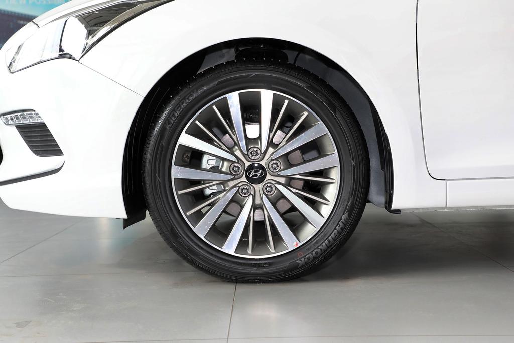 中型轿车性价比高推荐,中型轿车3万左右推荐