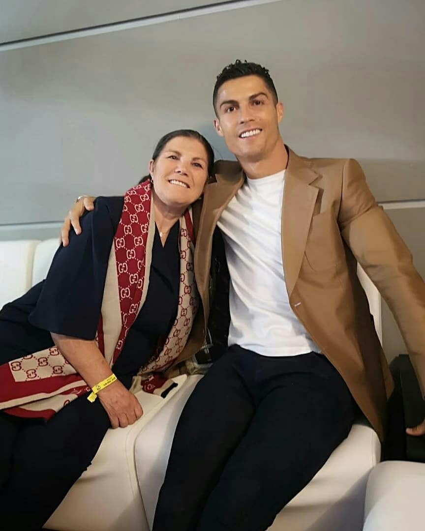 葡萄牙韩国黑哨全过程,2002年世界杯韩国黑哨对葡萄牙