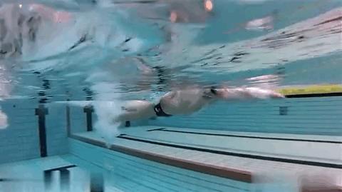 常年游泳，有助腰肩康复还是造成腰肩损伤？吾之蜜糖，彼之*霜砒**