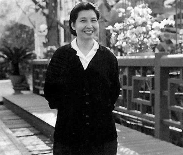 陶斯亮问母亲曾志：大哥的父亲是谁？曾：长得和夏明震一个样子