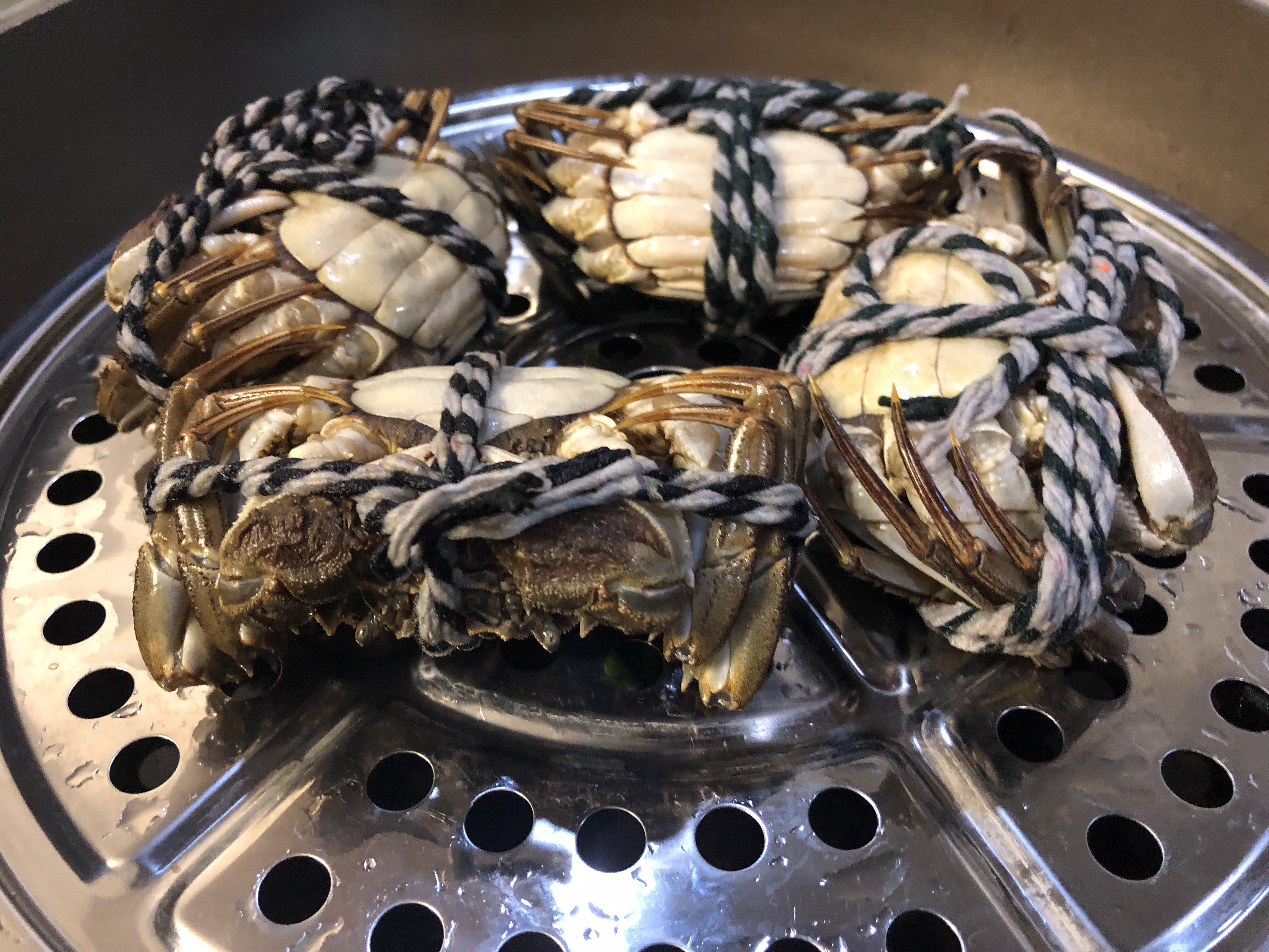 浙江清蒸阳澄湖大闸蟹正确吃法,阳澄湖大闸蟹的正确吃法如何清蒸