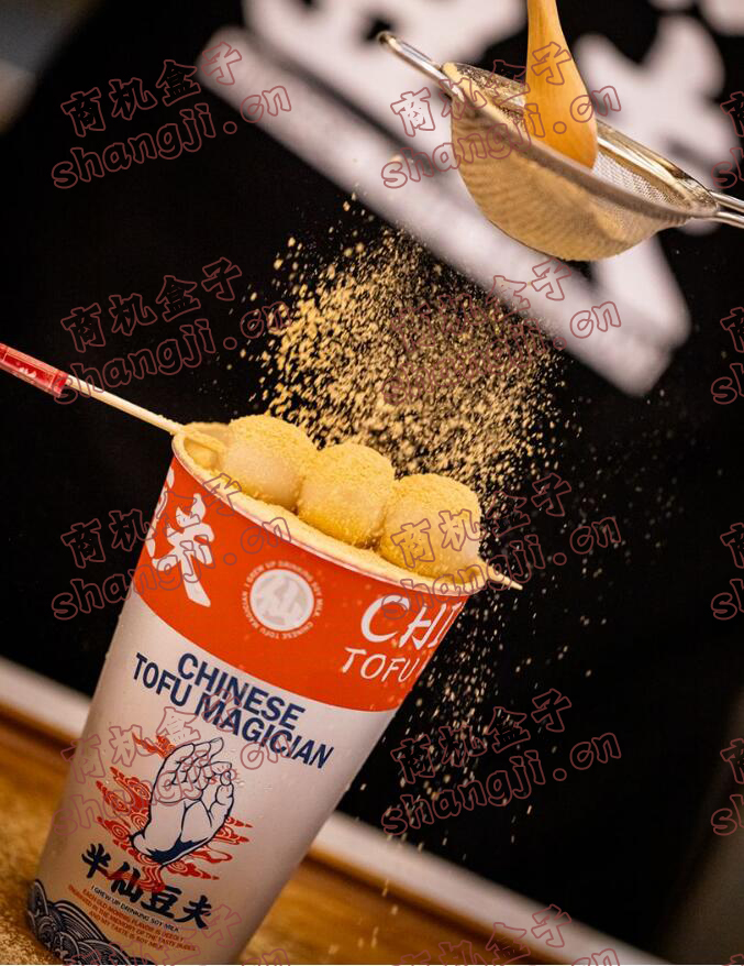 排队两小时就为了买一杯茶颜悦色,排队2小时一杯的奶茶