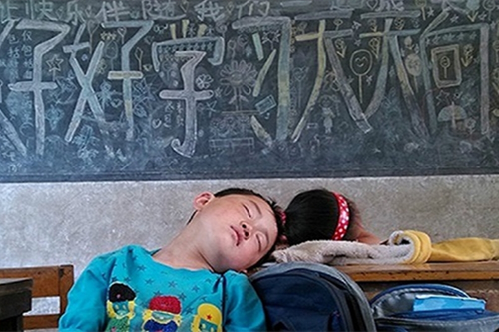 初中女生身上有“怪味”,妈妈带去检查,医生:“要多关心孩子”