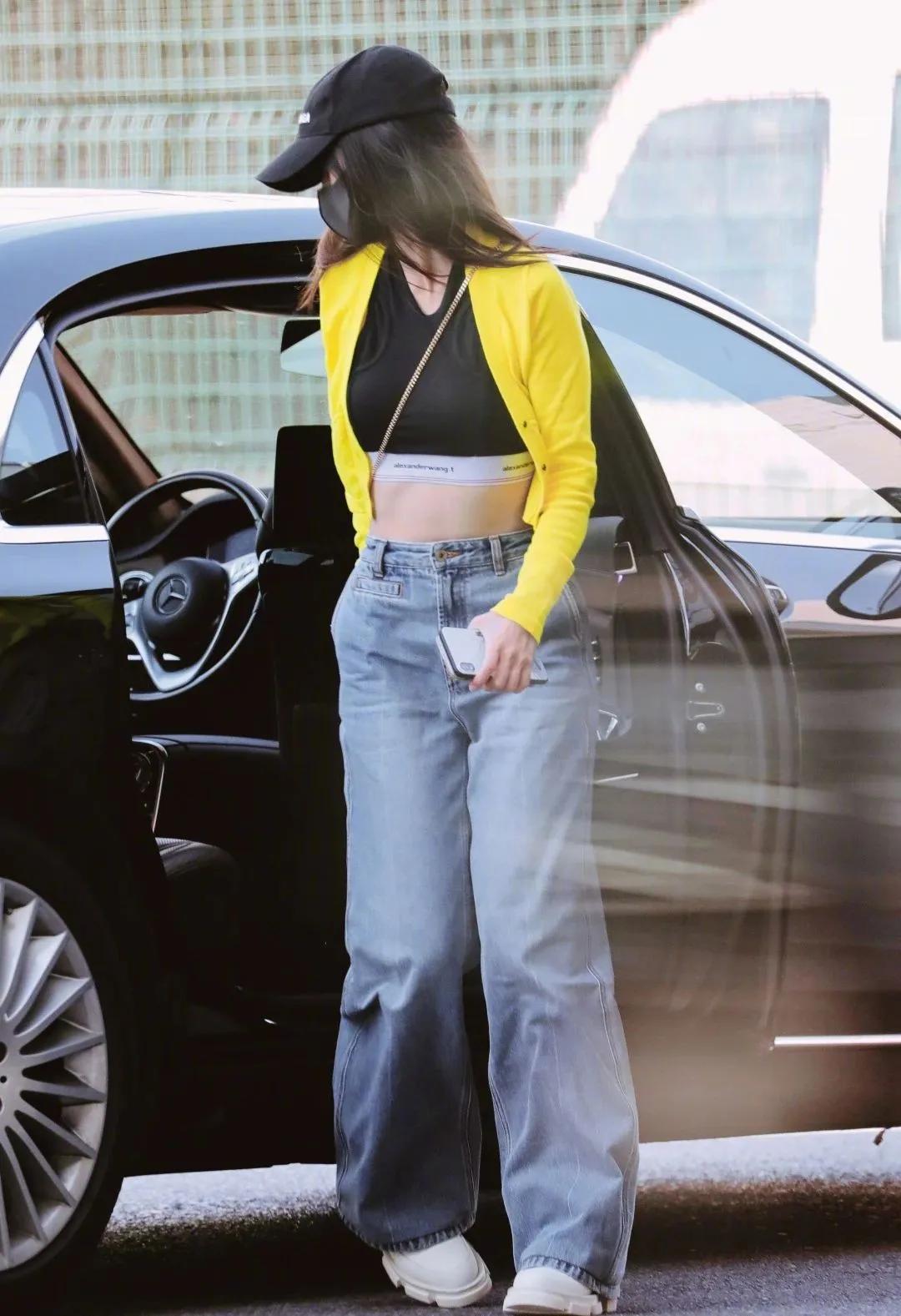 半个娱乐圈都在穿的潮鞋,半个娱乐圈都在穿什么套袖装