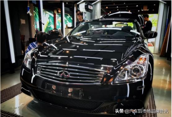 车身改色贴膜有什么优缺点,改色膜便宜还是喷漆便宜