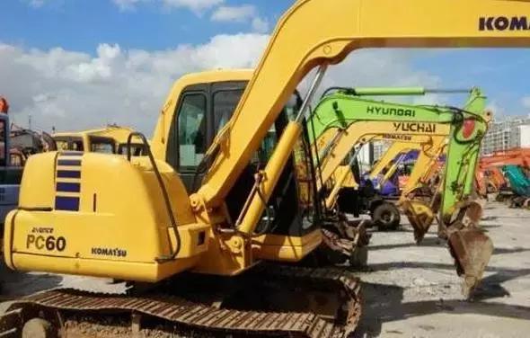 为什么二手挖机比较便宜,为什么今年二手挖机这么便宜