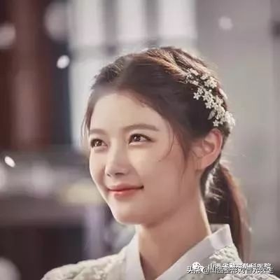 46岁做眼袋还需要做卧蚕吗,现在都把眼袋叫卧蚕了吗