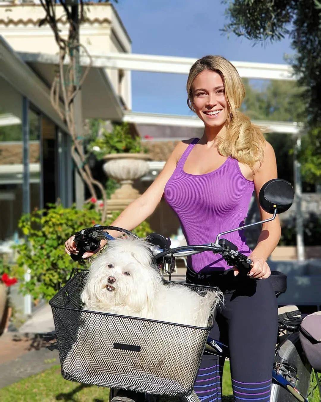 意大利宅男女神!36D好身材,700万粉丝被她撩疯了