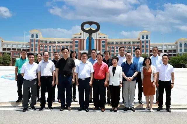 王平上海市教委,上海教委王平