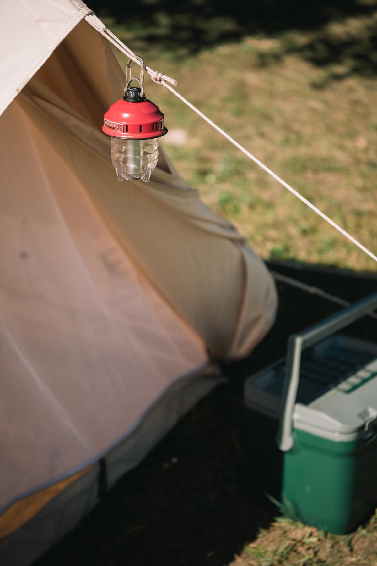 拥有这21件高颜值户外装备，让我们的草原野餐会像家里般优雅