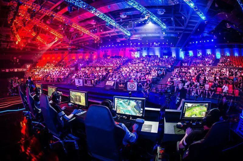 一年倒闭了多少家网吧,网吧一年倒闭超2000家