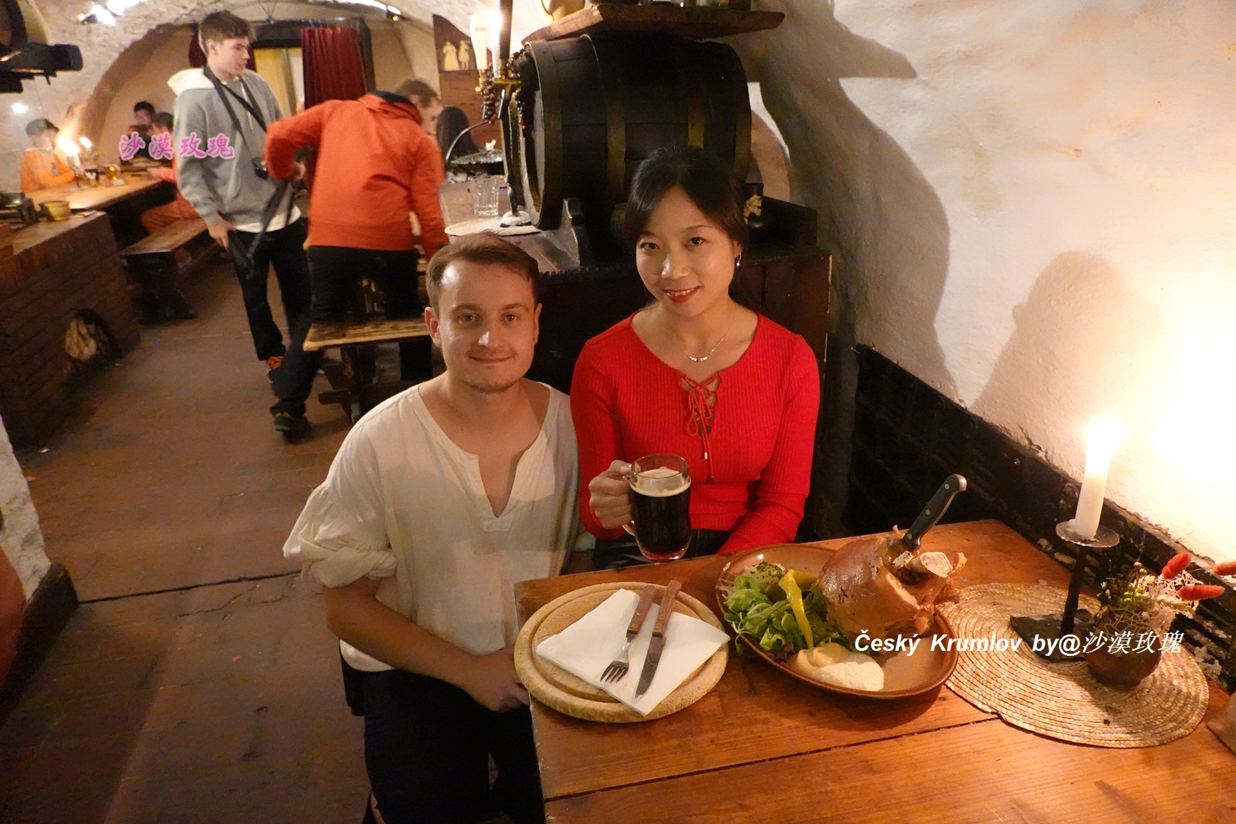 在有“捷克的丽江”之称的小镇,寻觅五瓣玫瑰的芳香