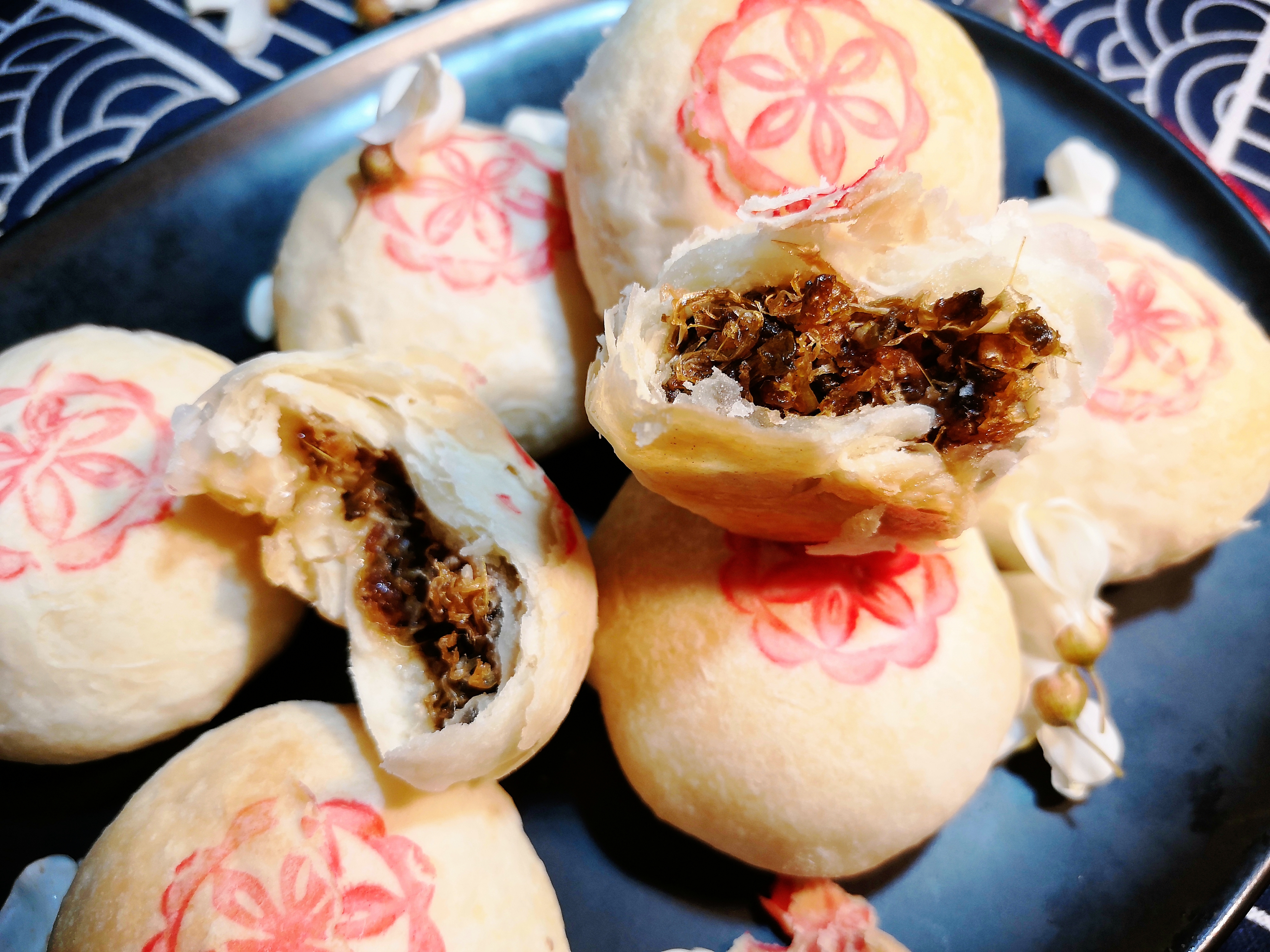 槐花饼怎么煎又软又香,槐花的10种家常做法槐花饼