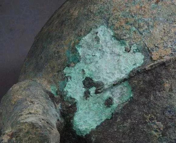 铜钱锈了把玩可以除掉锈吗,铜钱生锈了怎么去锈呢