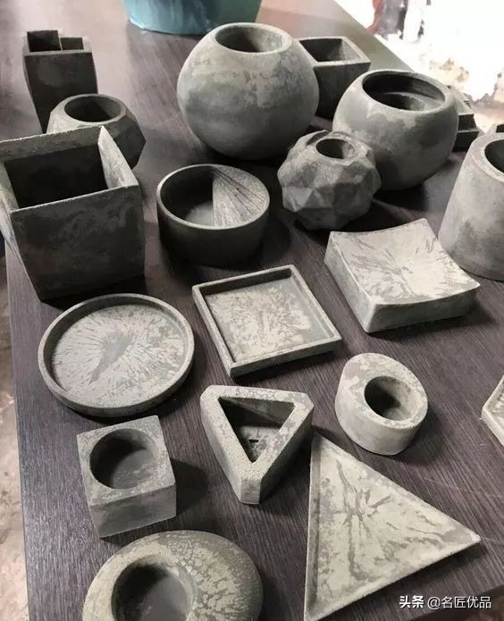 塑料旧手套,新买的手套被塑料和铁连在一起