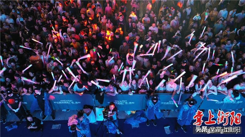 衡阳奥特莱斯活动,开业3天客流量累计破50万人