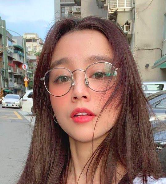 是不是所有底妆夏天容易脱妆,怎么才能摆脱油腻脸