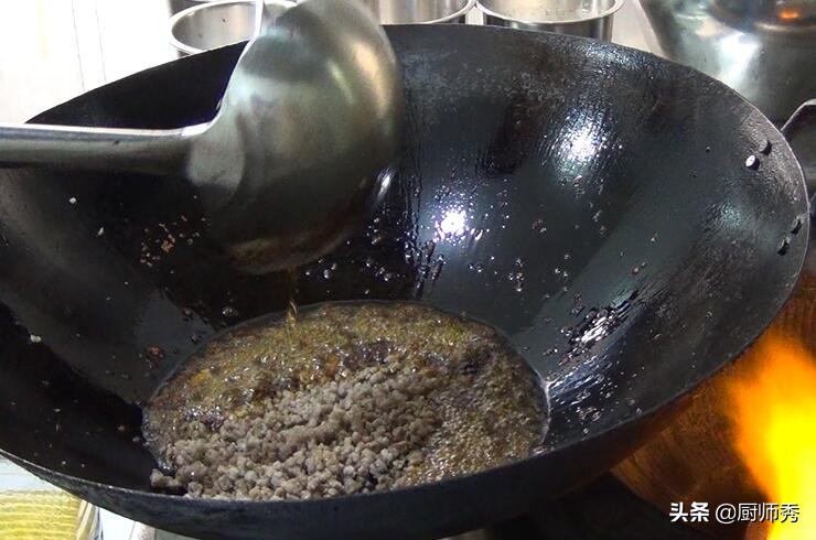 香菇酱做菜,家庭自制鲜香菇酱的做法