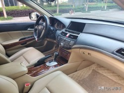 2012年极品雅阁2.4,本田雅阁幻夜锐智版2021款落地价