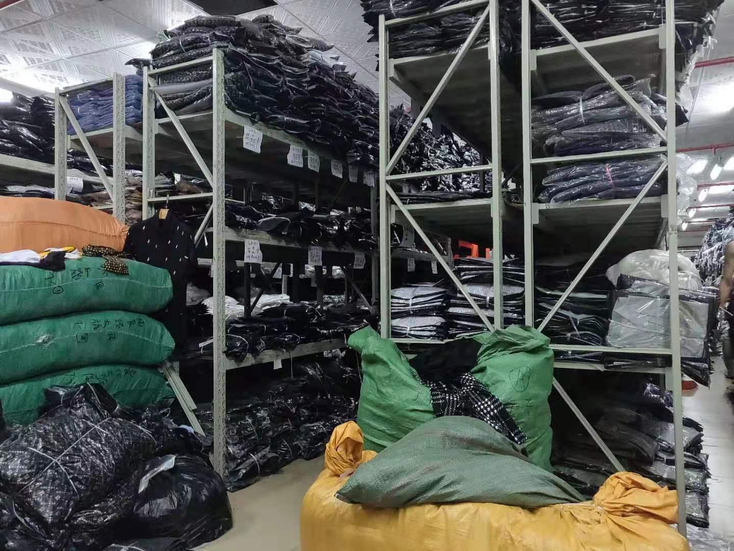 服装批发市场一手货源猫腻 (服装批发一手货源十大进货渠道)