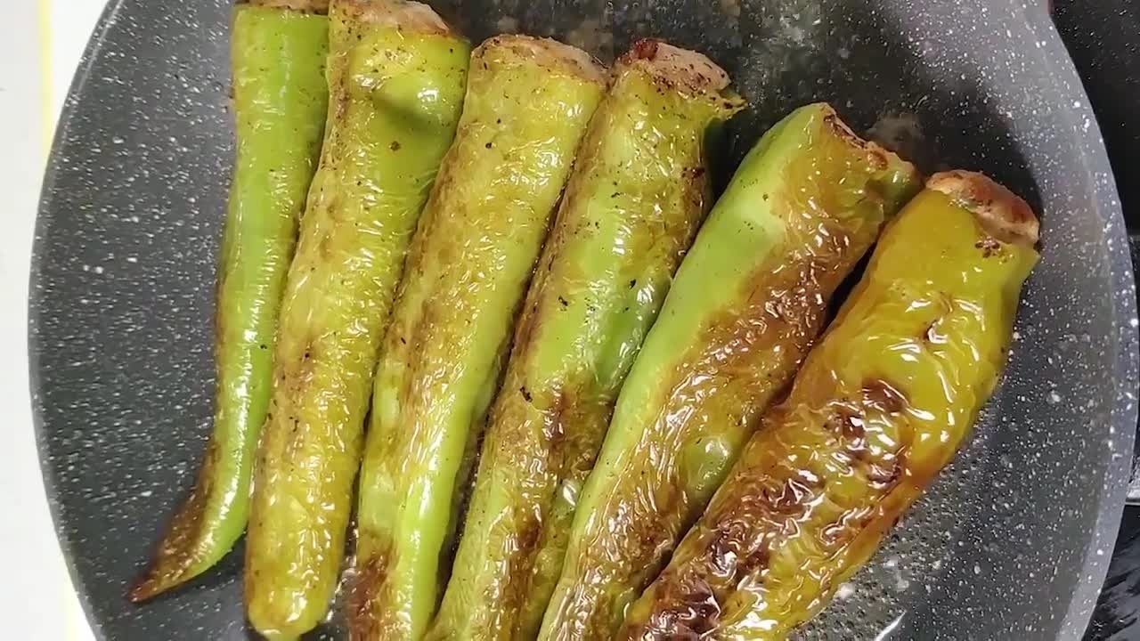 虎皮尖椒酿肉辣不辣,虎皮尖椒不油炸的做法