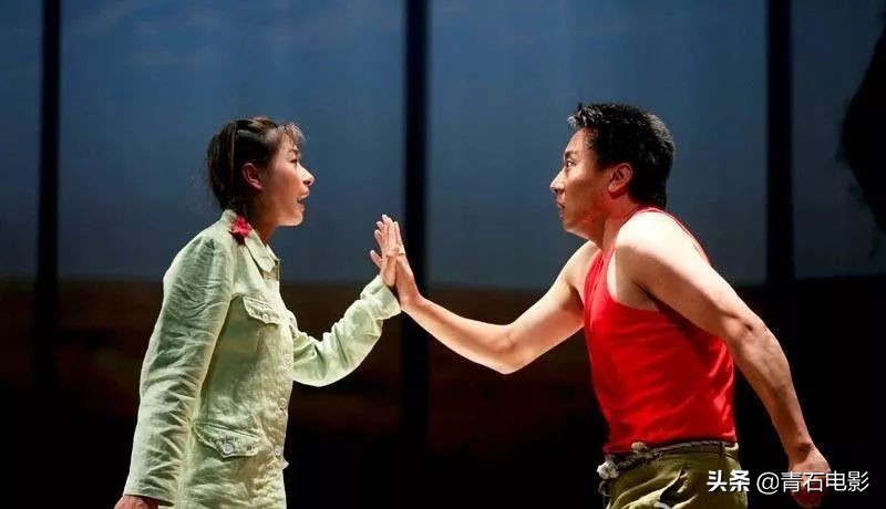 不爱化妆，因爱打魔兽打出五大公会，万茜自嘲：资深不红女演员