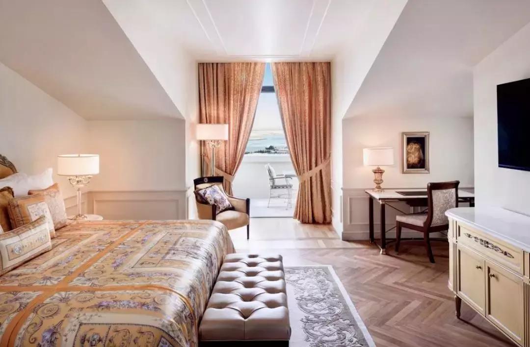 迪拜范斯宫殿酒店,女王的宫殿完整版