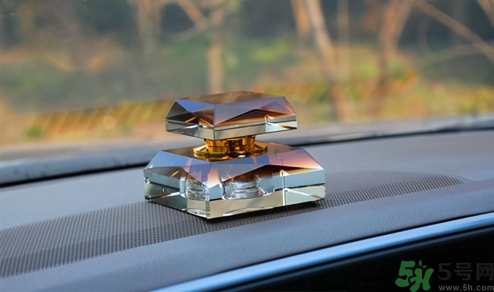 汽车香水选择哪种,汽车香水到底该选择什么样的