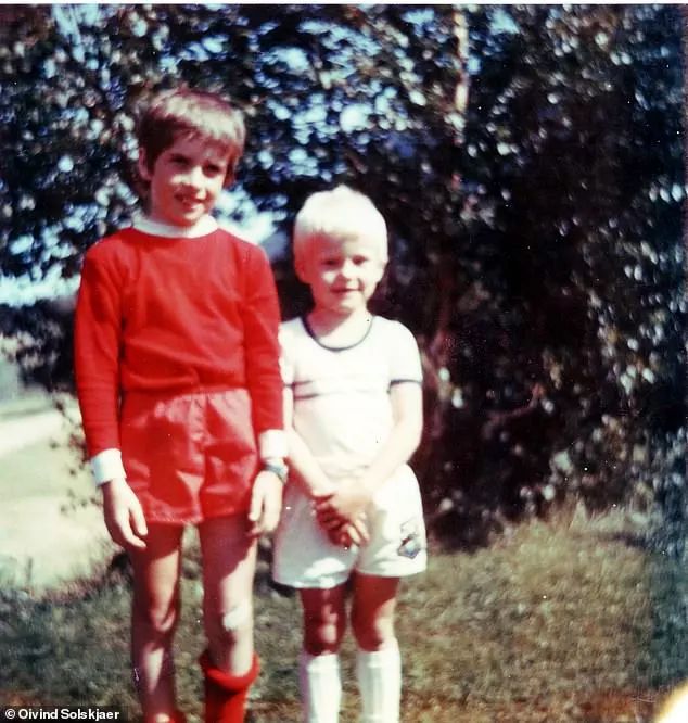 索帅执教曼联完整视频,索帅含泪告别曼联为啥