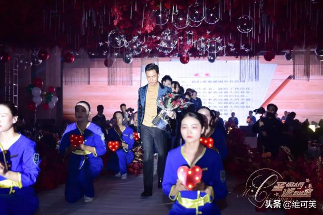 “圣情以待﹒诞愿维你”,把所有的美好送给你