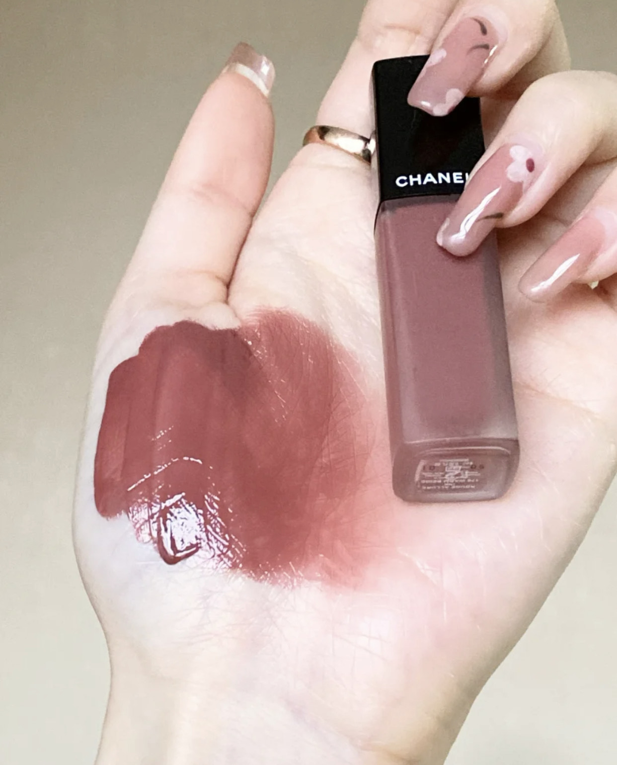 日常妆适合什么颜色的口红比较好,日常素颜口红推荐哪款好用