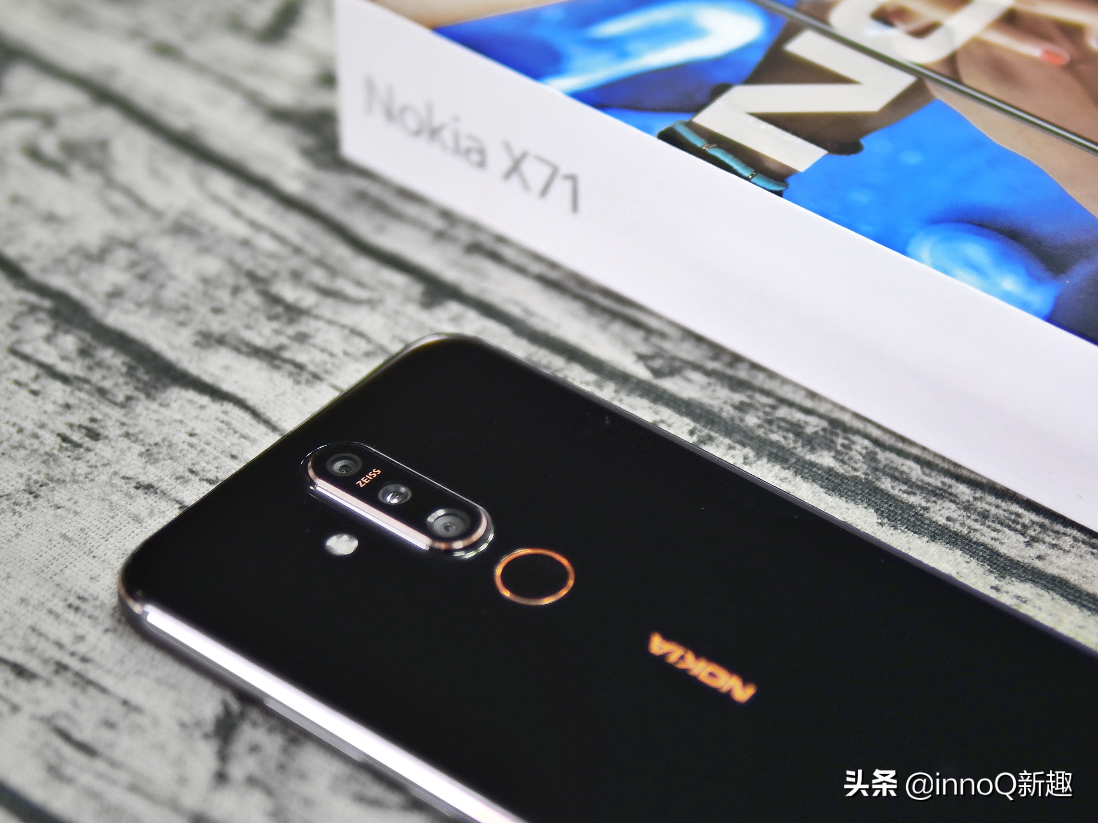 诺基亚新机发布x71王者归来,蔡司诺基亚x7