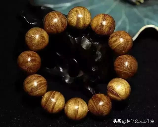 十二生肖配什么文玩,十二生肖戴什么文玩手串