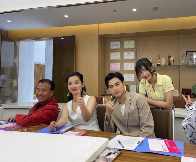 万梓良全部吻戏视频,万梓良古装吻戏