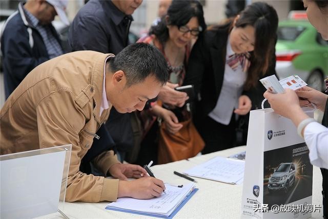 卖新车销售技巧和话术,买车怎么砍价老销售教你套路