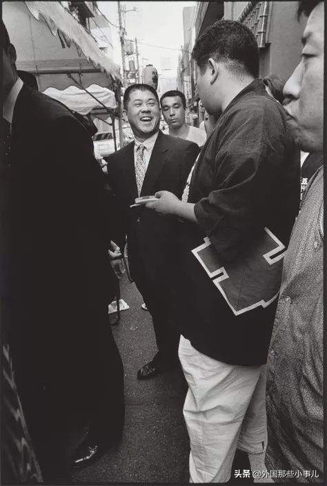 日本黑社会老大年轻的时候,日本黑社会现在的状况