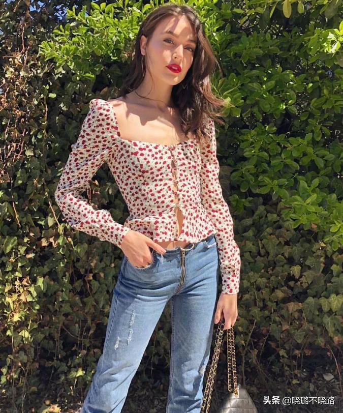 泡泡袖怎么穿最好看,2022年还流行泡泡袖吗