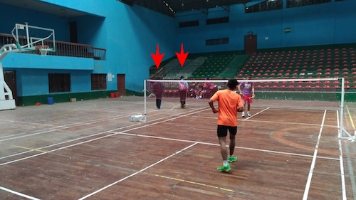 探秘尼泊尔羽球：国家队午餐吃方便面川崎球拍最畅销