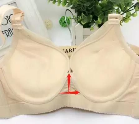 这么多年，我一直假装很会挑文胸