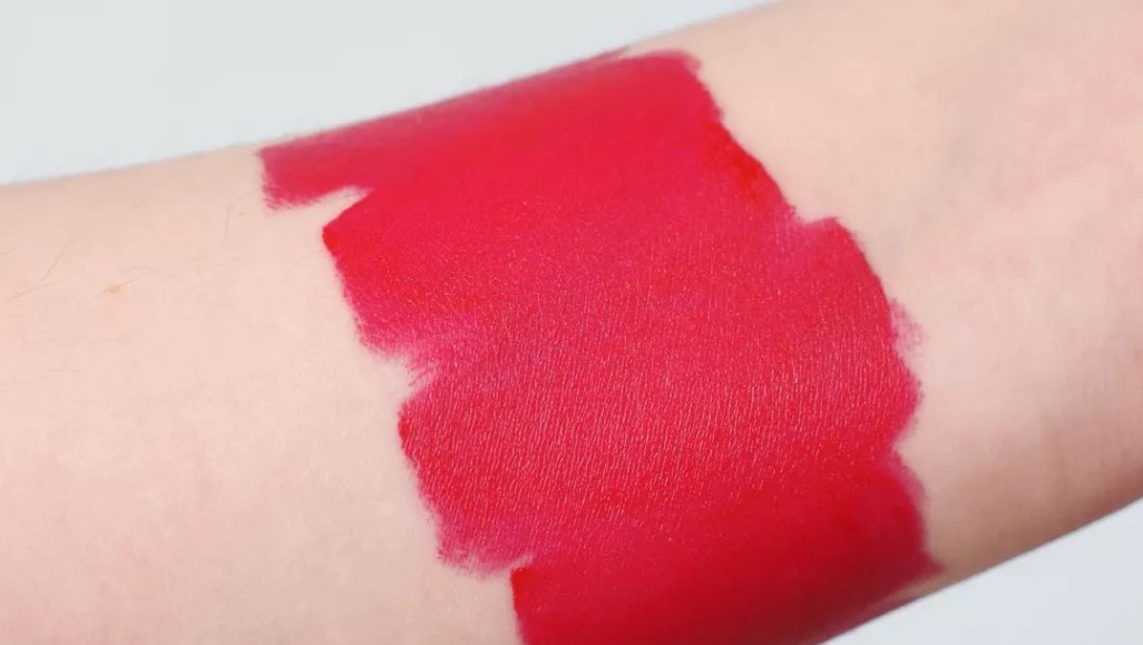 全妆平价学生党彩妆推荐,适合开学宝贝们的平价彩妆