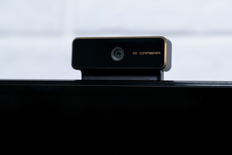 疫情期间宅在家里如何做到在线学习、娱乐两不误呢？