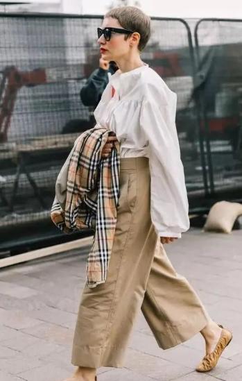 今年新流行奶奶鞋洋气百搭显高挑,今年流行的奶奶鞋怎么搭配才好