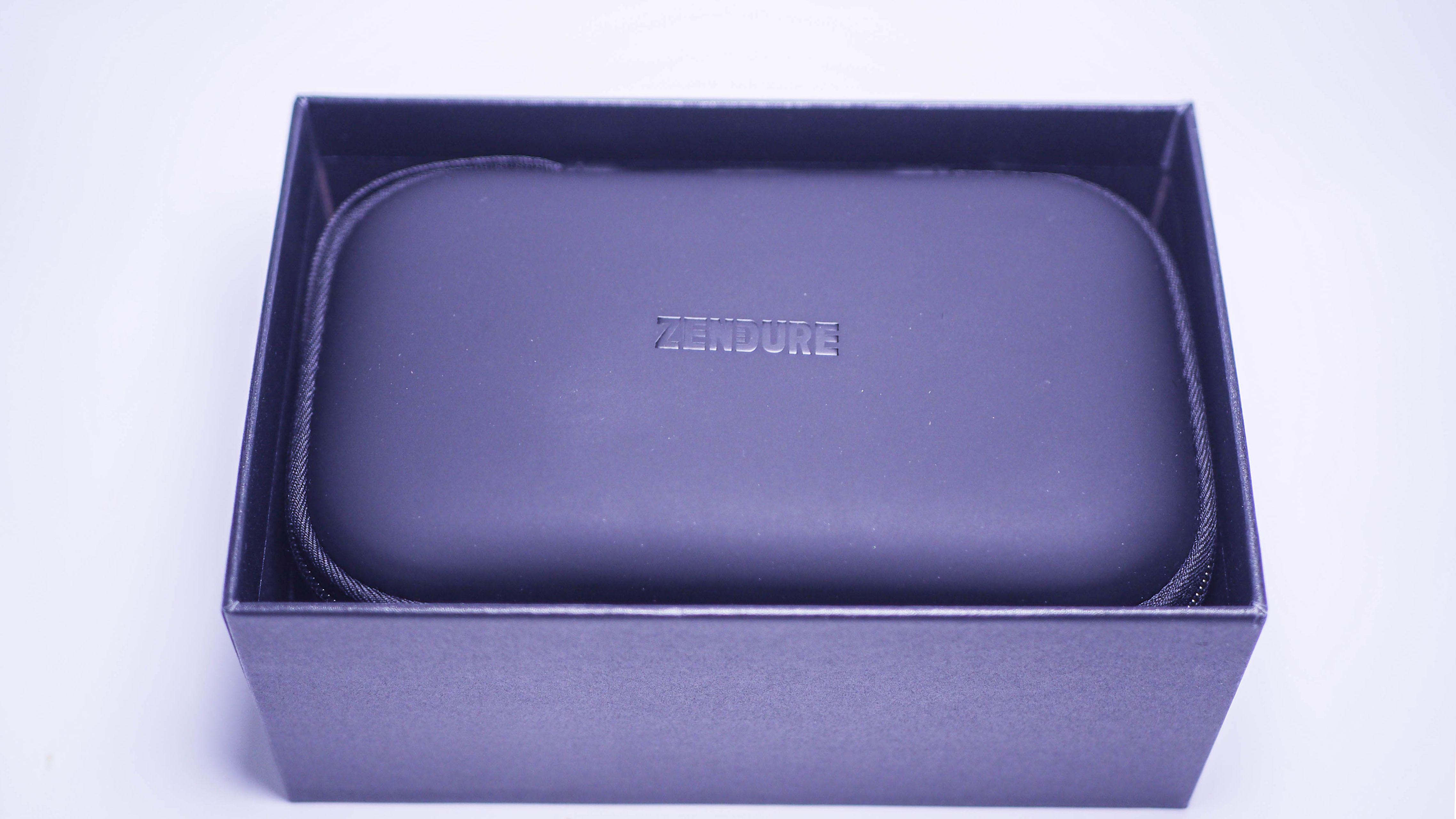 出行好帮手——征拓SuperTankPro超级移动电源