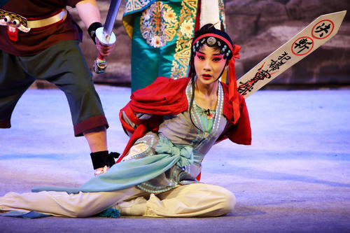 窦娥冤中窦娥为什么会下三桩毒誓,窦娥冤窦娥发毒誓对吗