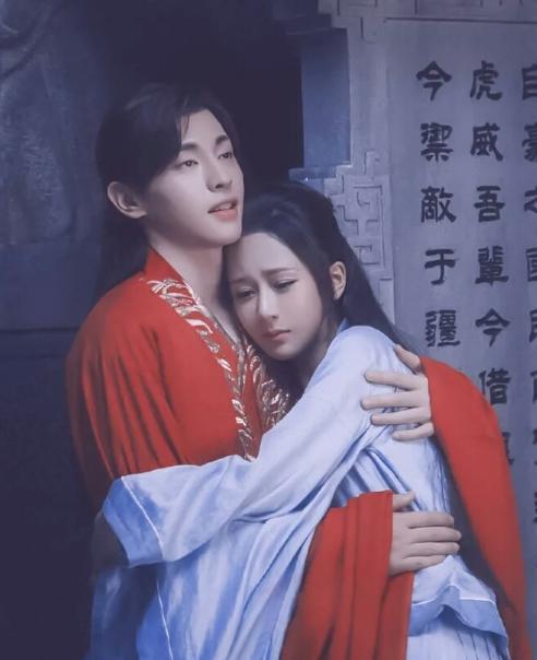 明明很喜欢，却偏偏要疏远！这7对离心的CP，让人“意难平”