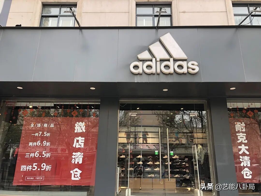 *制抵**升级!辱华品牌全打码,多档综艺集体行动,满屏行走的马赛克